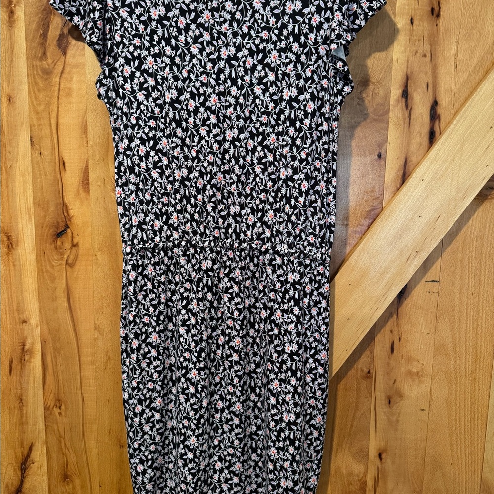 Elegant Black and Pink Floral Midi Dress